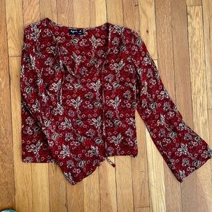 Agnes B Paris bell sleeve floral top